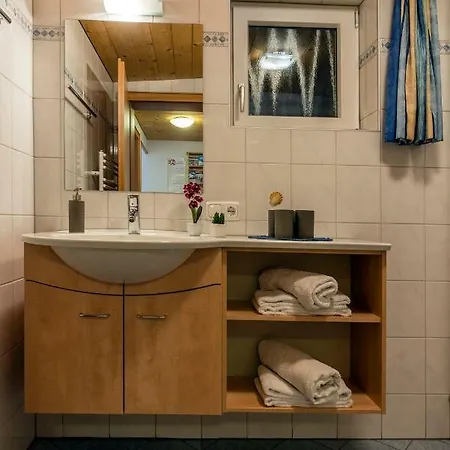 Haus Ambiatscha Apartment