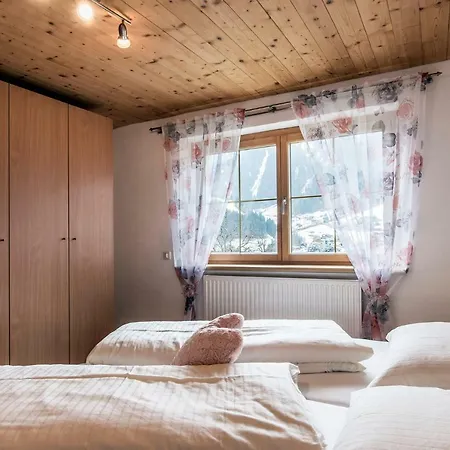 Haus Ambiatscha Apartment