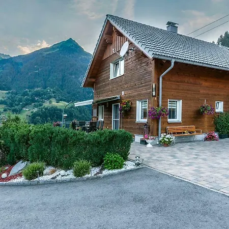 Haus Ambiatscha Apartman